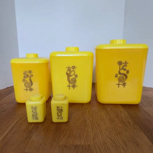 Vintage Plastic Kitchen Canisters 1960s – Yellow Atomic Starburst Set of 6 - Picture 4 of 8